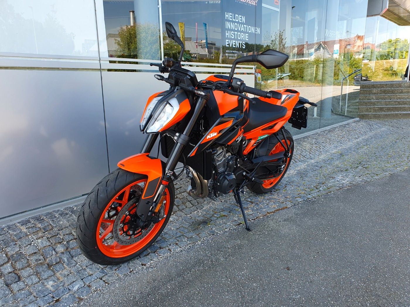 Fahrzeugabbildung KTM 890 Duke GP Modell 2023