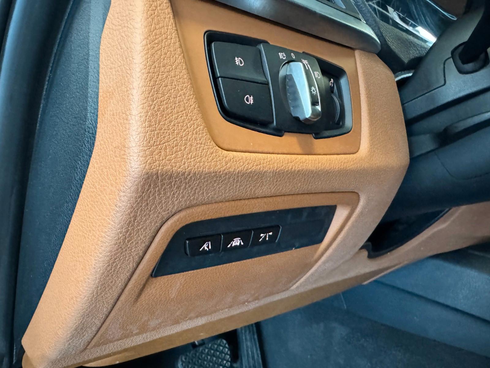 BMW 330d Touring Luxury Line/Pano/Harman/Led/360
