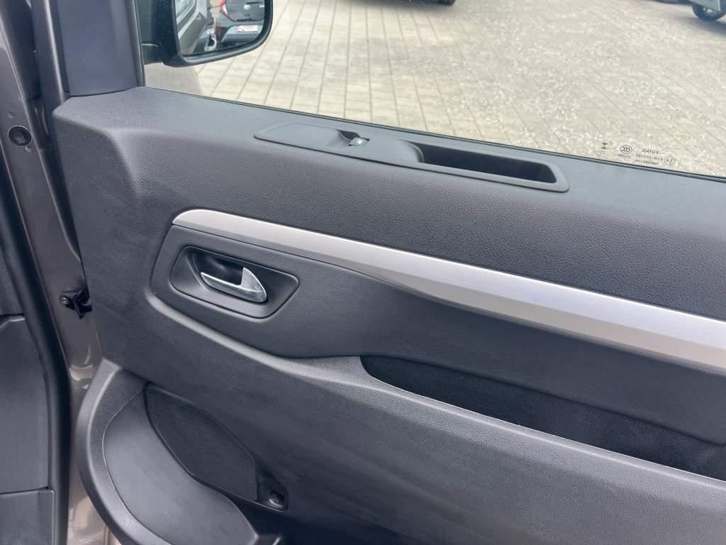 Toyota Proace Verso L1 Executive 7-Sitzer HUD Panorama 