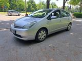 Toyota Prius Sol - Toyota Prius aus 2006 mit Hybrid-Antrieb