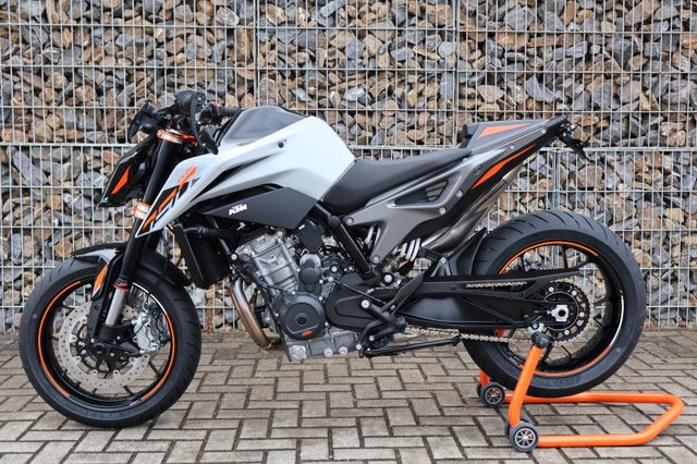 KTM 790 Duke/inkl. Zubehör/Tageszulassung