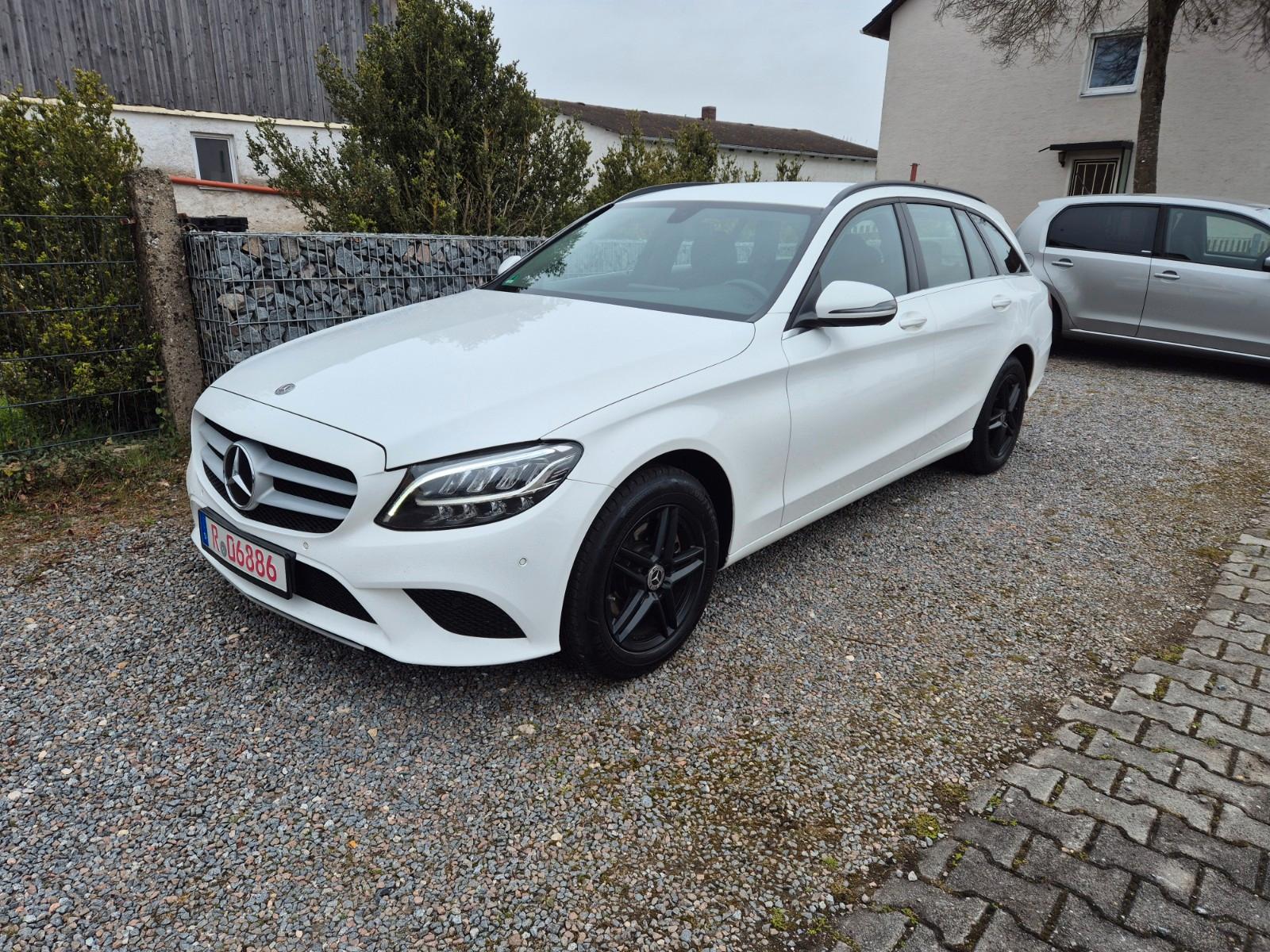 Mercedes-Benz C 220 D T-Modell 1.Hand SCHECKHEFT