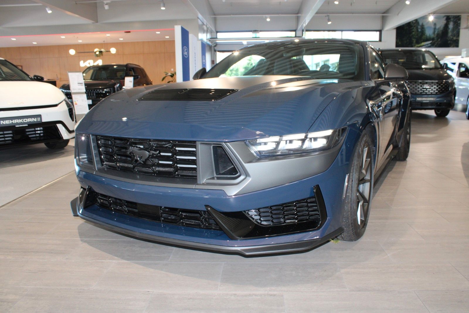 Fahrzeugabbildung Ford Mustang 5.0 Ti-VCT V8 Dark Horse AUTOMATIK