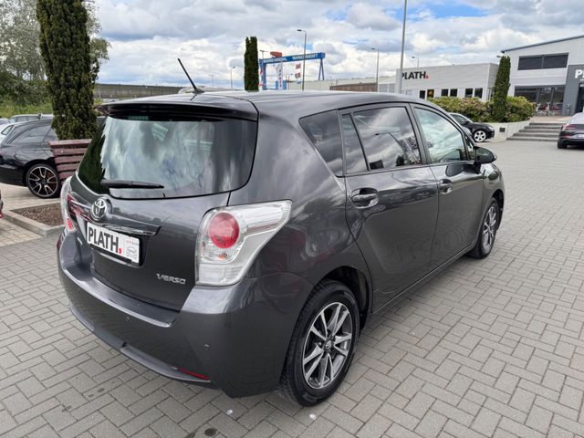 Toyota Verso  – 5 Sitzer – Comfort – Kamera – Navi – PDC