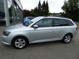 Skoda Fabia Combi Style*PDC*SHZ*AHK*TEMPOMAT*KLIMA*5-T - Skoda Fabia in Hamm