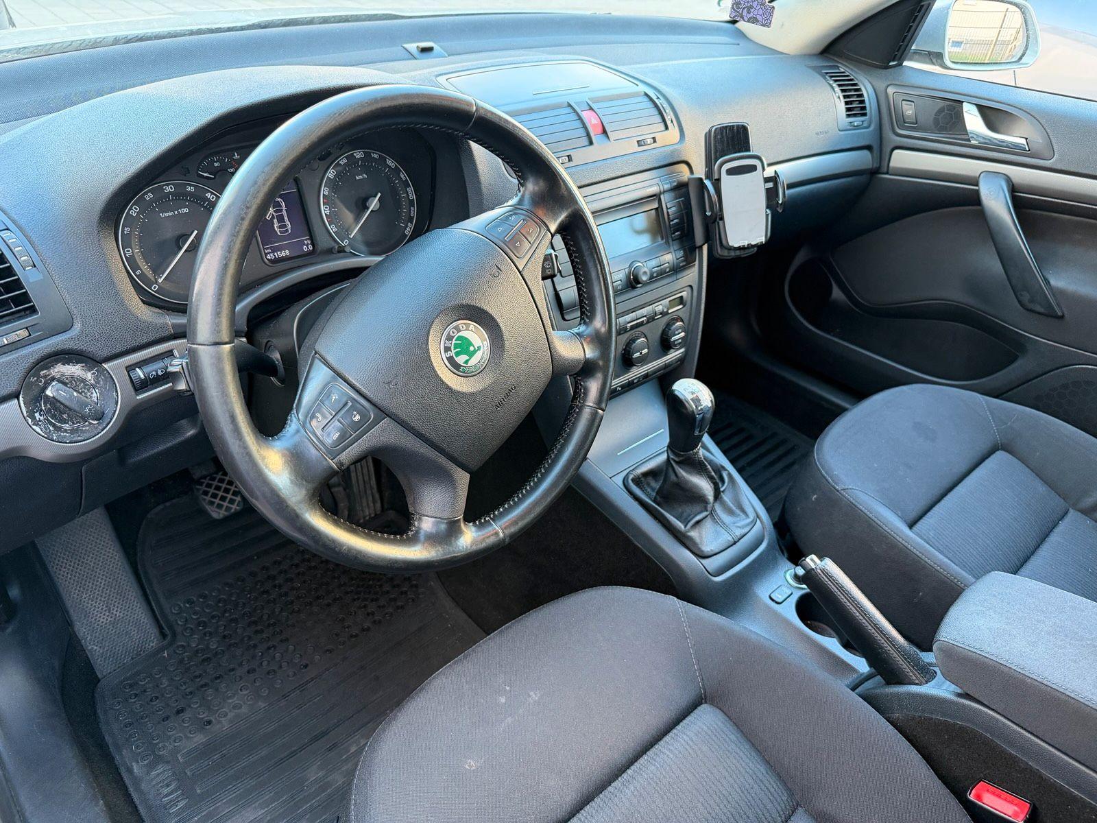 Skoda Octavia 2005 — photo 14
