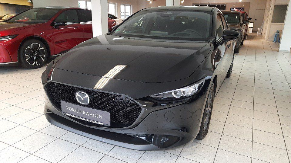 Mazda 3 2.5L e-SKYACTIV G 140PS Homura
