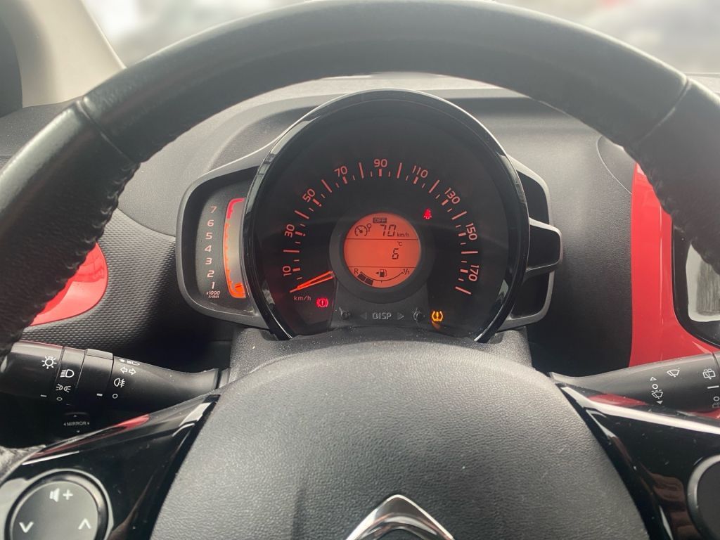 Citroën C1 Airscape PureTech 82 Shine Faltdach – Bild 11