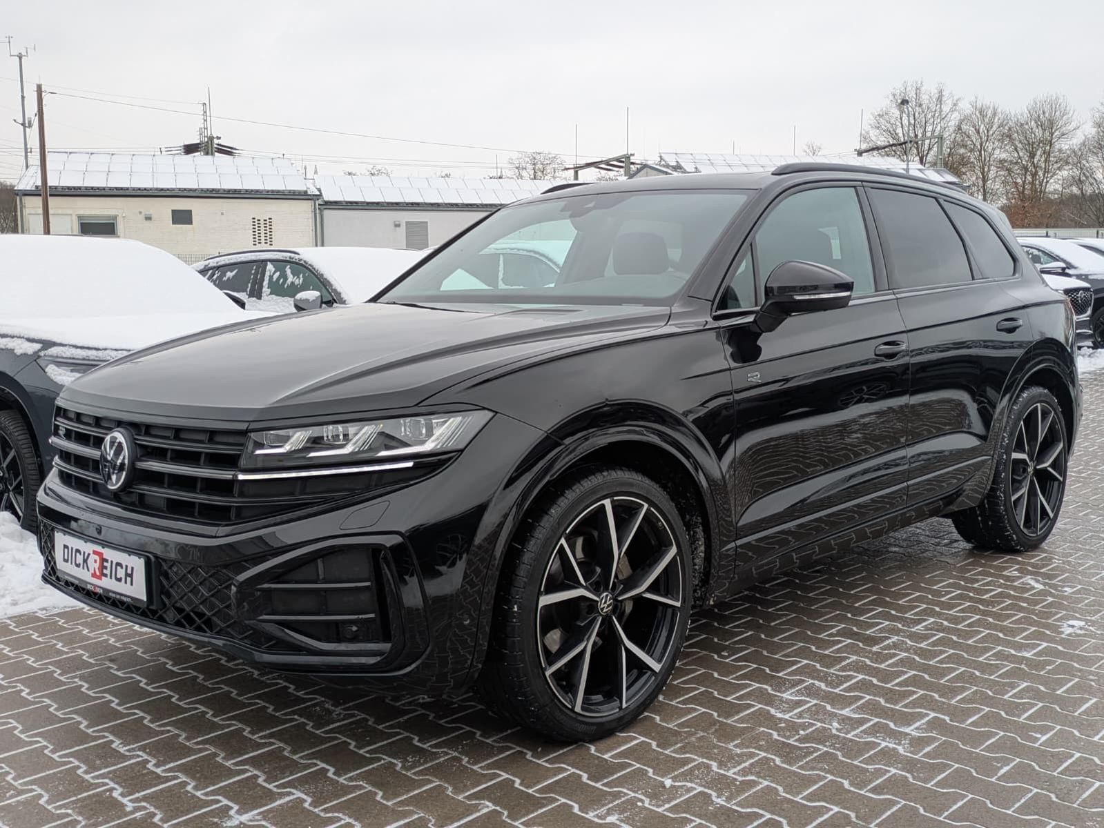 Fahrzeugabbildung Volkswagen Touareg 3.0TDI 4M R-Line VOLL Black 22" UPE 114T