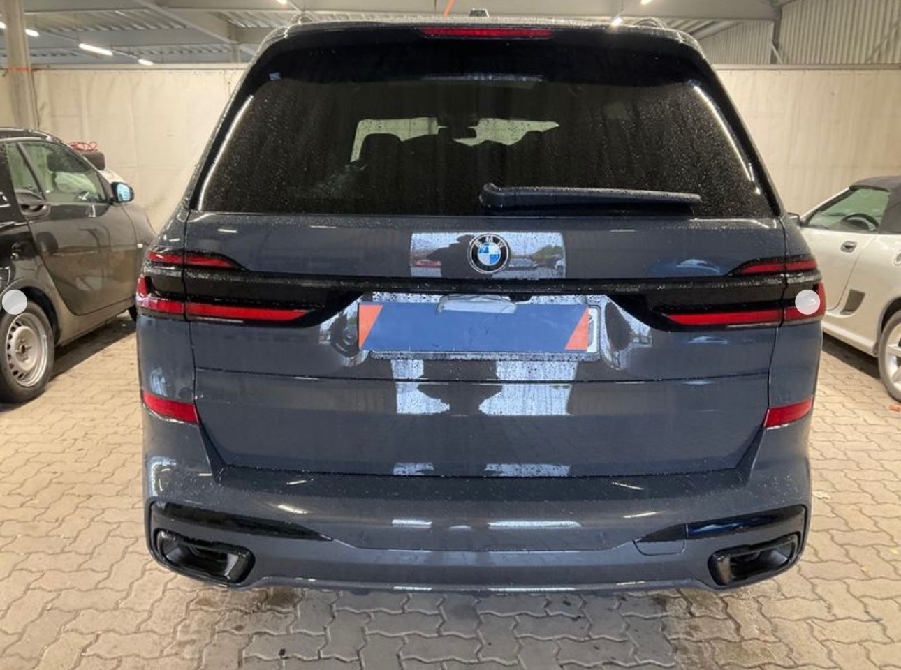 Fahrzeugabbildung BMW X7 xDrive 40 d M Sport Pro |22-ZOLL|7 SITZE|AHK