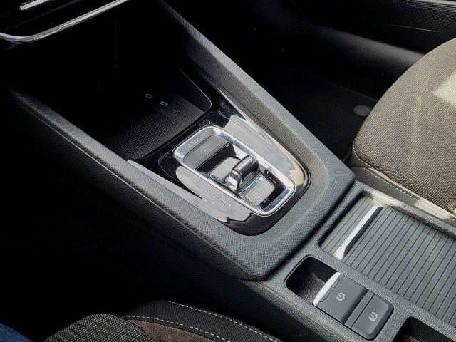 Octavia Combi 2.0TDI Aut. Scout 4x4 AHK Navi