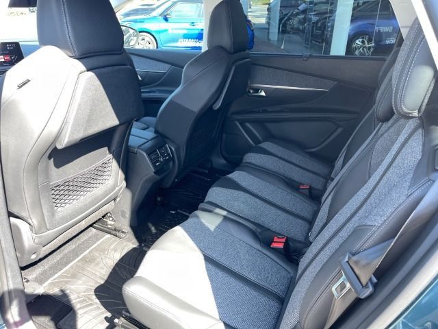 Fahrzeugabbildung Peugeot 5008 1.5 hdi Allure AHK/Allwetter