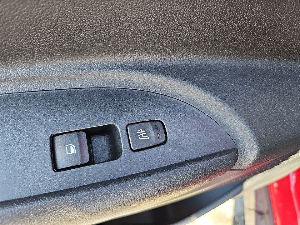 Fahrzeugabbildung Hyundai BAYON 1.0T TREND KOMFORT-P NAVI+4xSHZ+QI+KLIMAAT