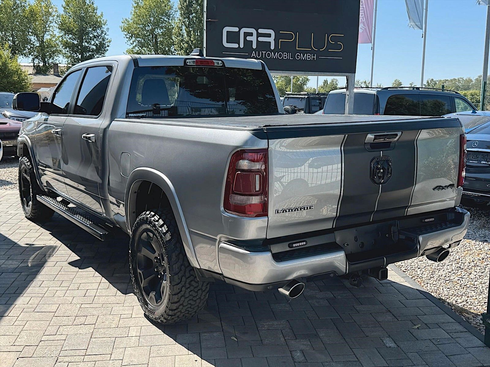 Fahrzeugabbildung Dodge RAM 5.7 V8 HEMI Night LARAMIE 4x4 LONGBED 19%