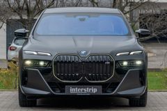 BMW M760 – 2 / 30