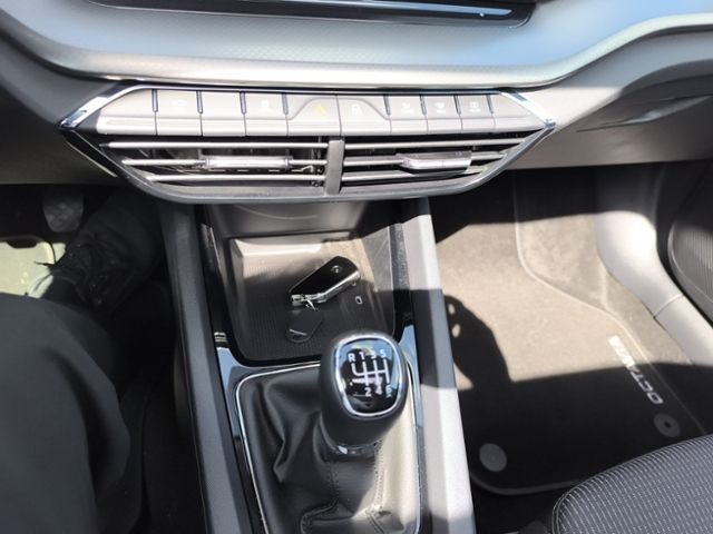 Fahrzeugabbildung SKODA Octavia Combi 1.0 TSI Ambition LED NAVI SMARTLIN