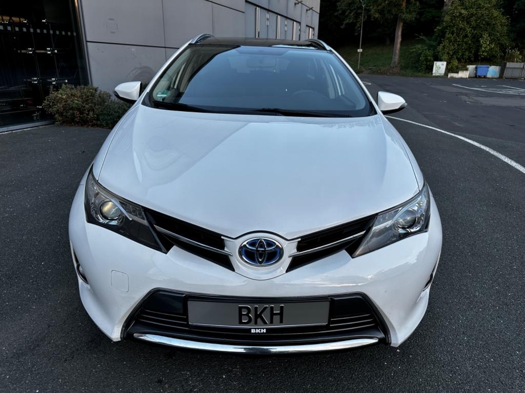 Toyota Auris Touring Sports