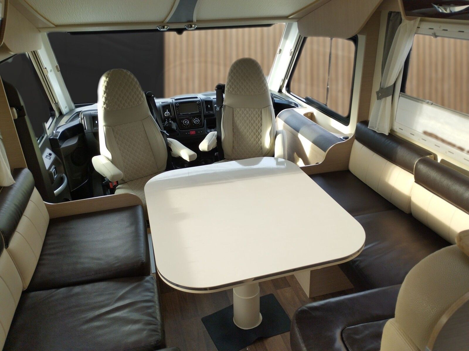 Fahrzeugabbildung Forster I 726 VB