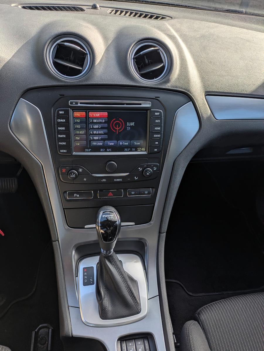 Ford Mondeo 2012 — photo 14