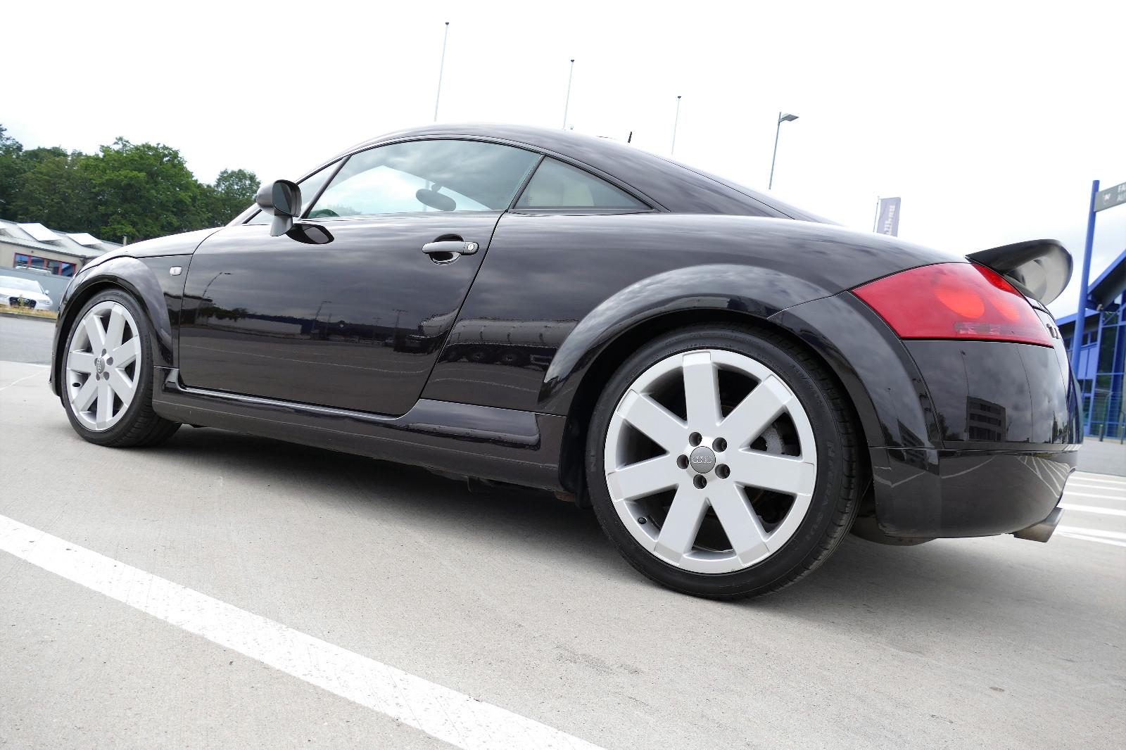 Audi TT Coupe 3.2 V6 DSG quattro NAVI LEDER TEMPOMAT