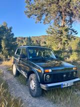 Lada Niva Taiga 4x4 - Lada Gebrauchtwagen in Hamburg