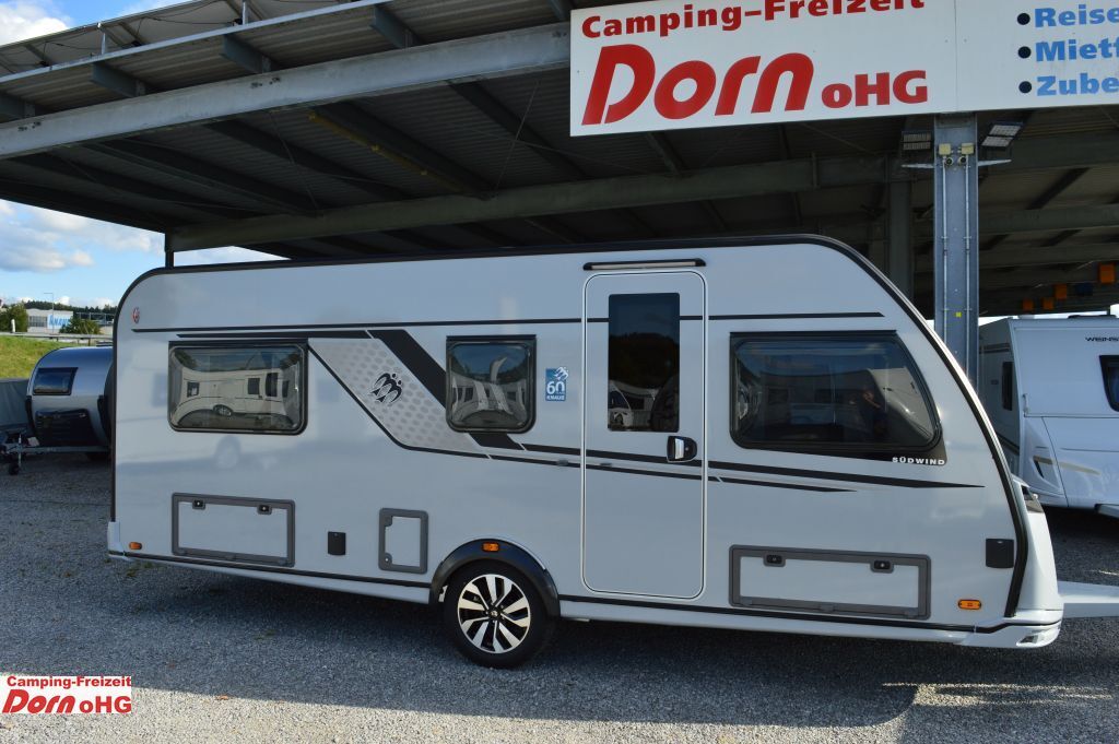 Knaus Südwind 540 UE 60 YEARS Elektrische Fußbodenerwä