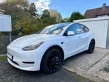 Tesla Model Y Performance Dual Motor/AHK/EAP/Matrix - Tesla Model Y mit Anhängerkupplung