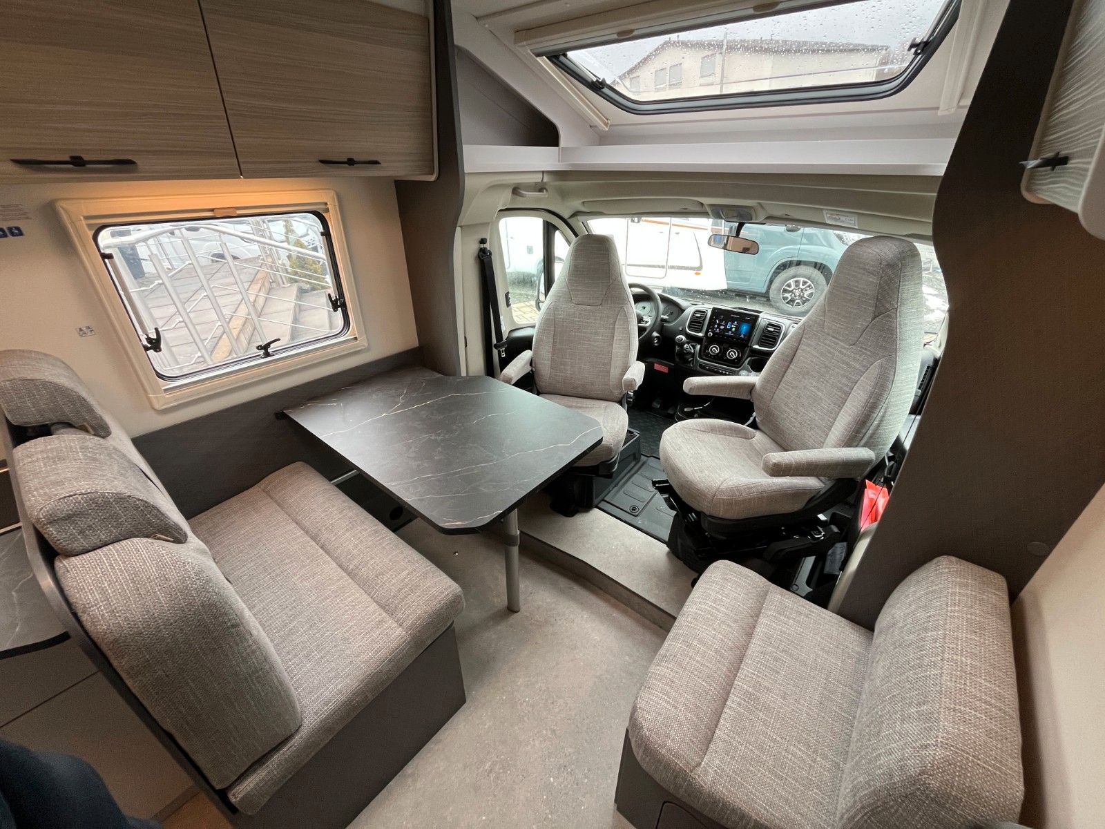 Fahrzeugabbildung Etrusco T 7.4 SB *Markise*Multimedia*Rahmenfenster