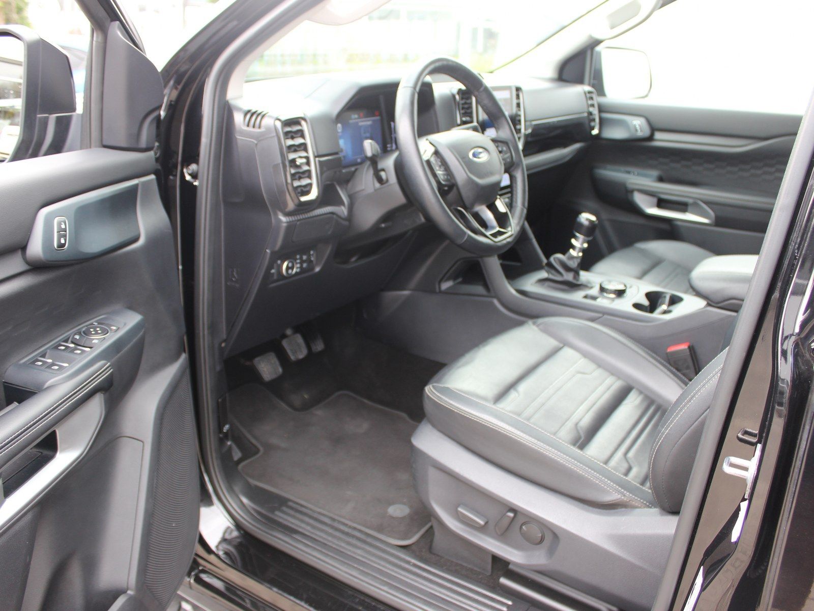 Fahrzeugabbildung Ford Ranger Limited 4x4 Doppelkabine 2,0 EcoBlue