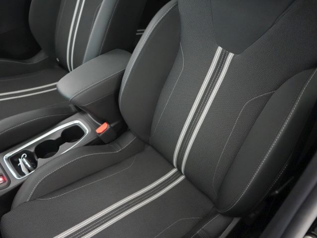 Corsa F FL GS AT+PANORAMADACH+SITZ-/LENKRADHEIZU