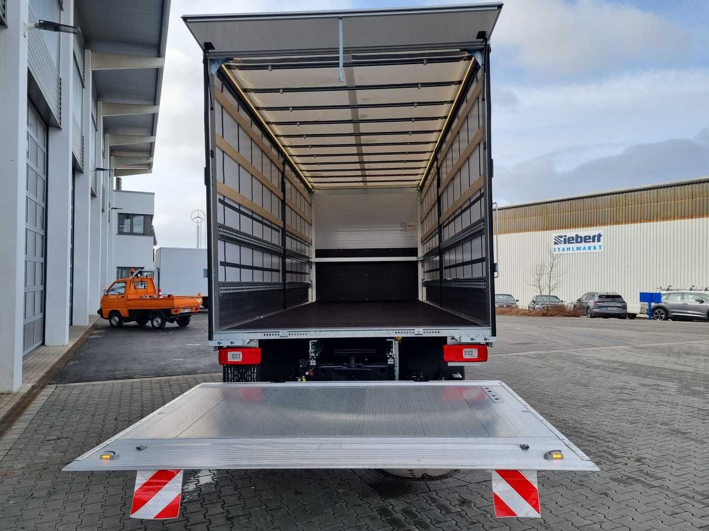 Fahrzeugabbildung Iveco S-Way AT190S40/P Pritsche/Plane + LBW AHK Navi