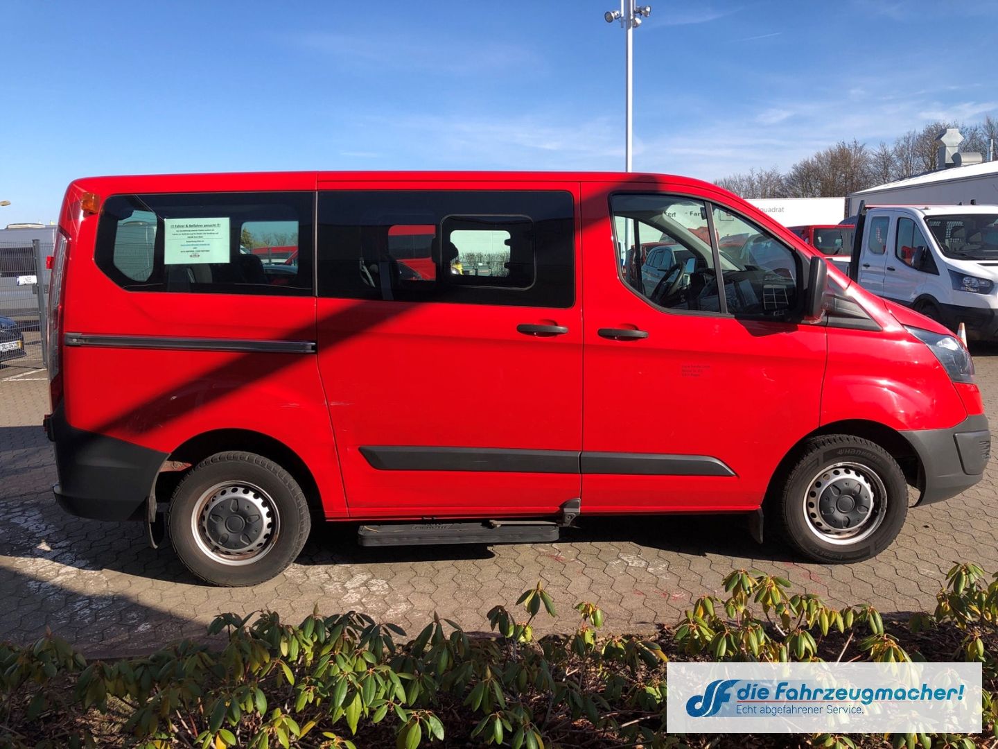Fahrzeugabbildung Ford Transit Custom Kombi 300 L1 2.2 TDCi *8448