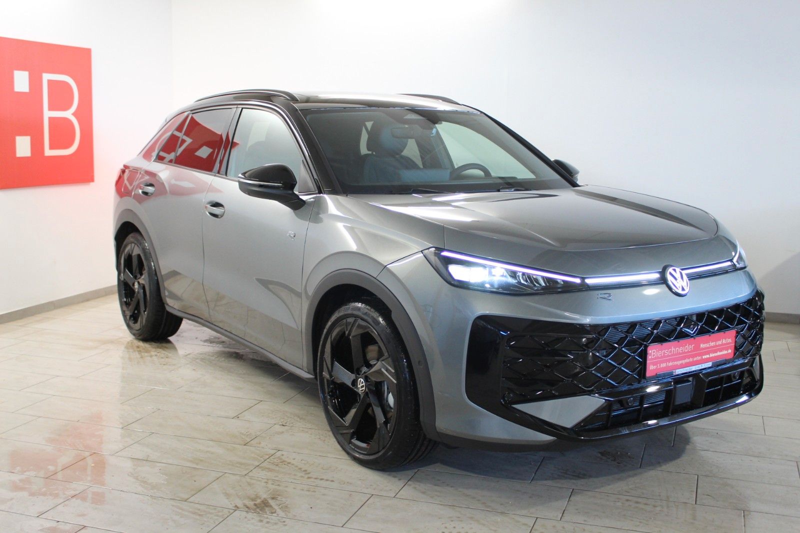 Volkswagen T-Roc 1.5 eTSI R-Line 20" PANO AHK H/K IQ.LIGHT