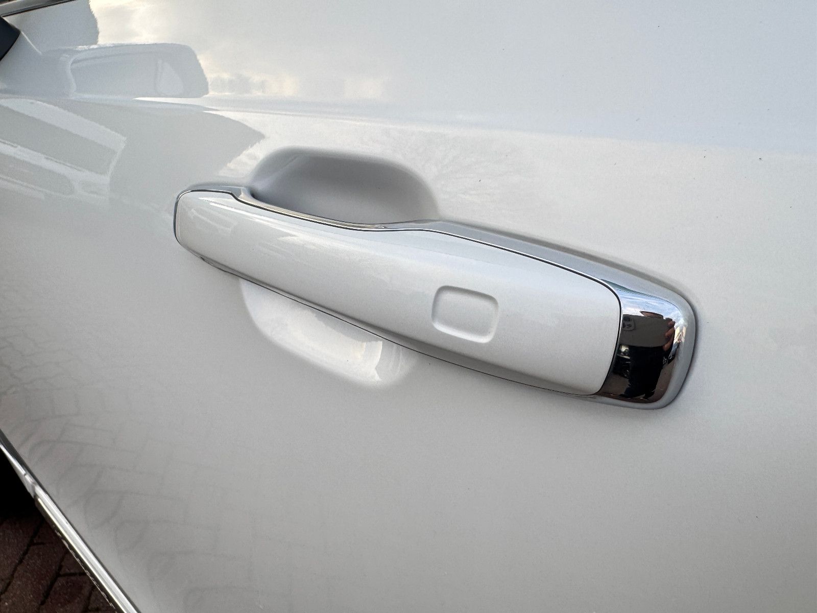 Fahrzeugabbildung Volvo XC90 INSCRIPTION AWD PANO HUD SITZKLIMA MEMORY