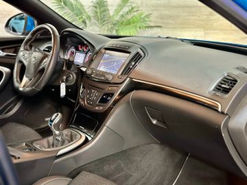 Fahrzeugabbildung Opel Insignia A OPC**ALLRAD**BOSE**BI-XENON**