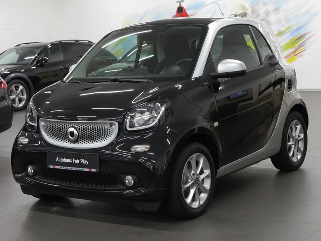 Smart ForTwo Coupe PassionAUT. NAVI/SHZ/U-FREI/16632km