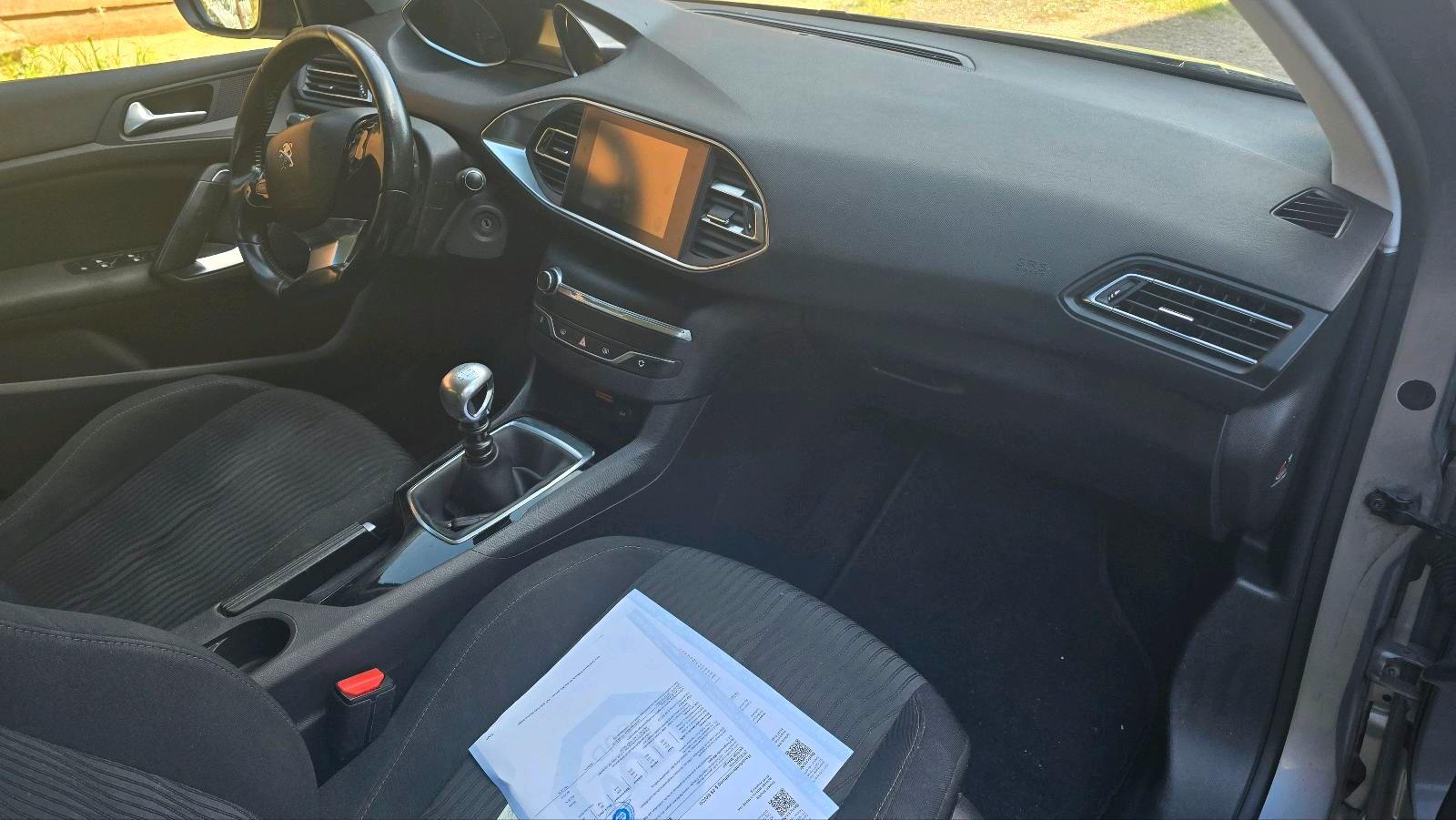 Peugeot 308 2015 — photo 5