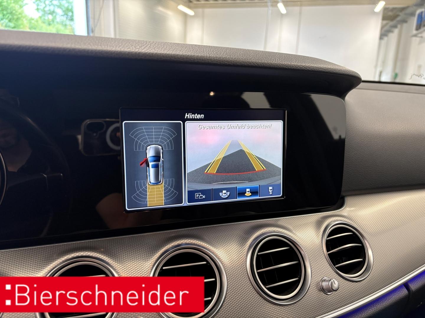 Mercedes-Benz E 200 T-Modell Avantgarde LED KAMERA AHK NAVI