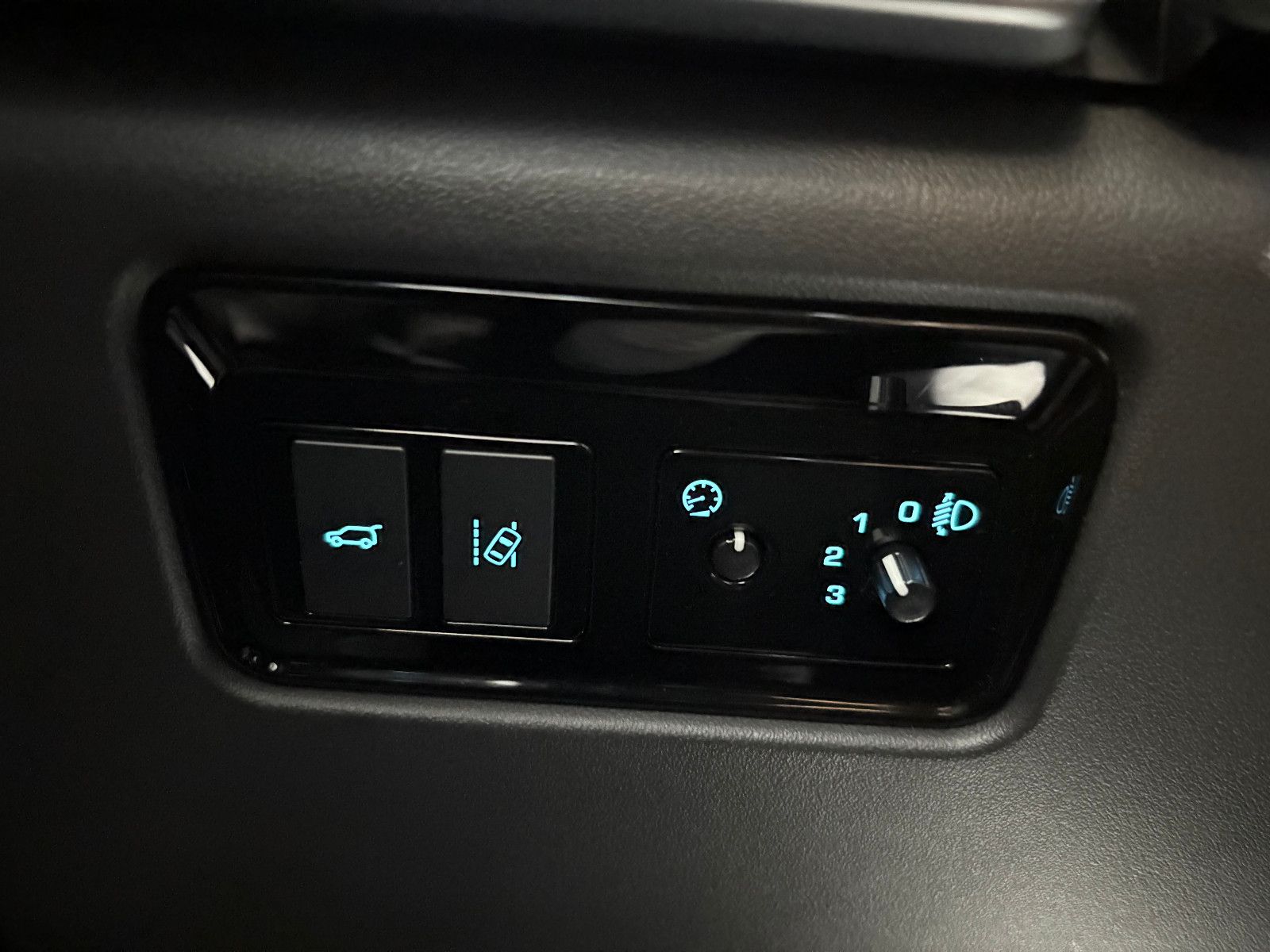 Fahrzeugabbildung Jaguar F-PACE Pure AWD/HEAD-UP/NAVI/PDC/SOUNDSYSTEM