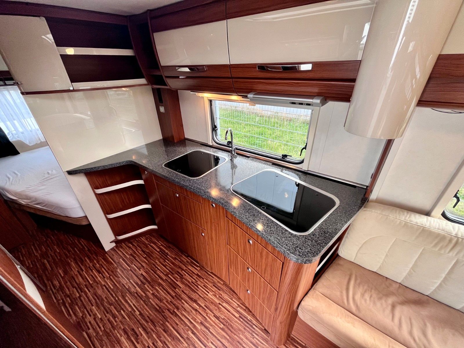 Fahrzeugabbildung HYMER / ERIBA / HYMERCAR Nova S 546 -Kinderbett, Solar, Mover -