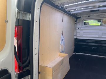 Renault Trafic - 8