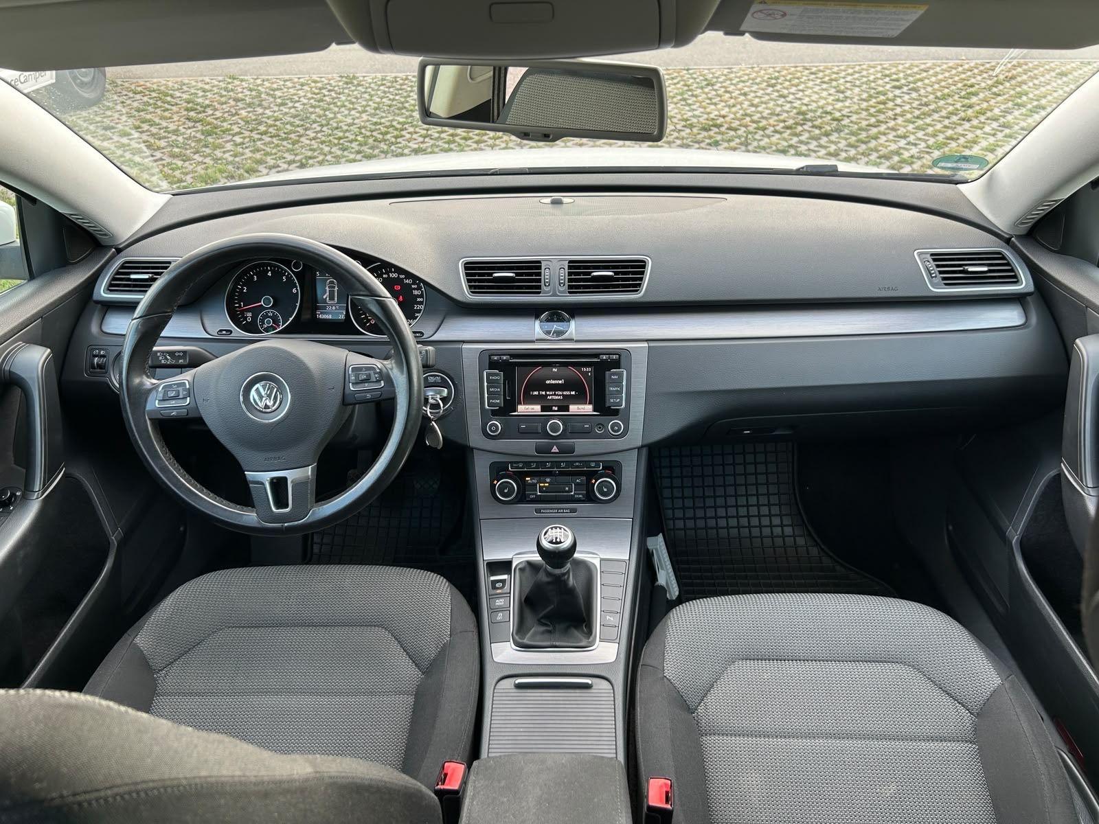 Volkswagen Passat 2011 — photo 6