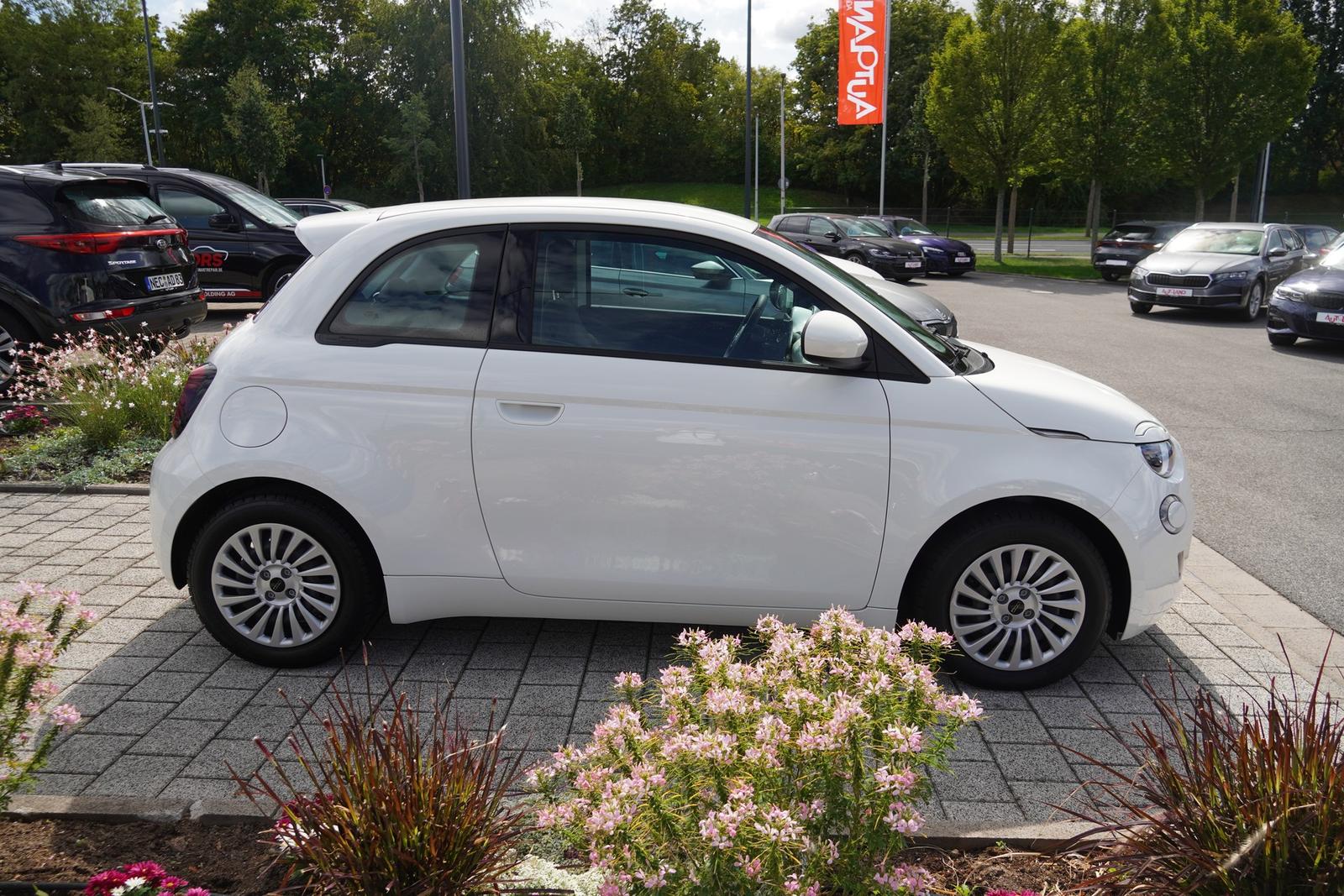 Fiat 500 e Basis Android Apple Tempomat Klimaaut. DAB