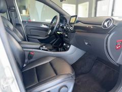 MERCEDES-BENZ B 200 Standard - Thumbnail 24
