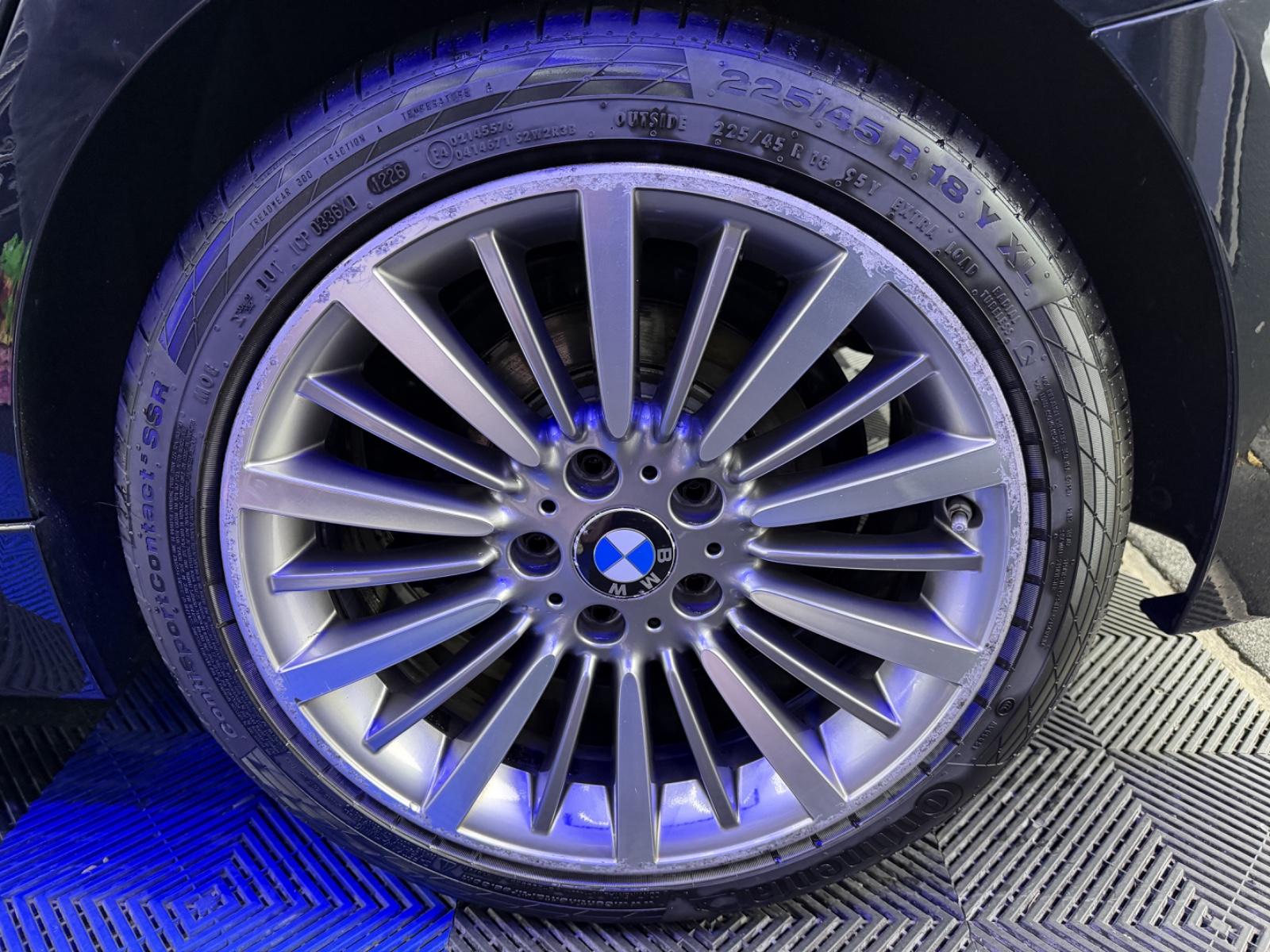BMW 330i  Touring Luxury Line P. Auto. Lux...