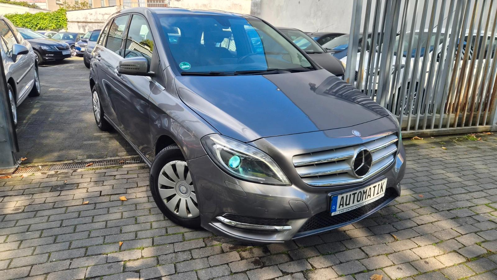 Mercedes-Benz B 180 BlueEFFICIENCY Abstandswarner+Navigation