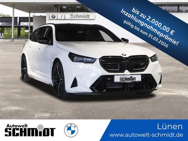 BMW M5 Plug-In Hybrid Touring xDrive UPE 153.020 EUR