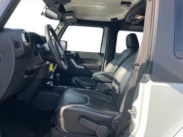 Jeep Wrangler 2.8 CRD Sahara AHK+SHZ+LM+Leder+Tempoma