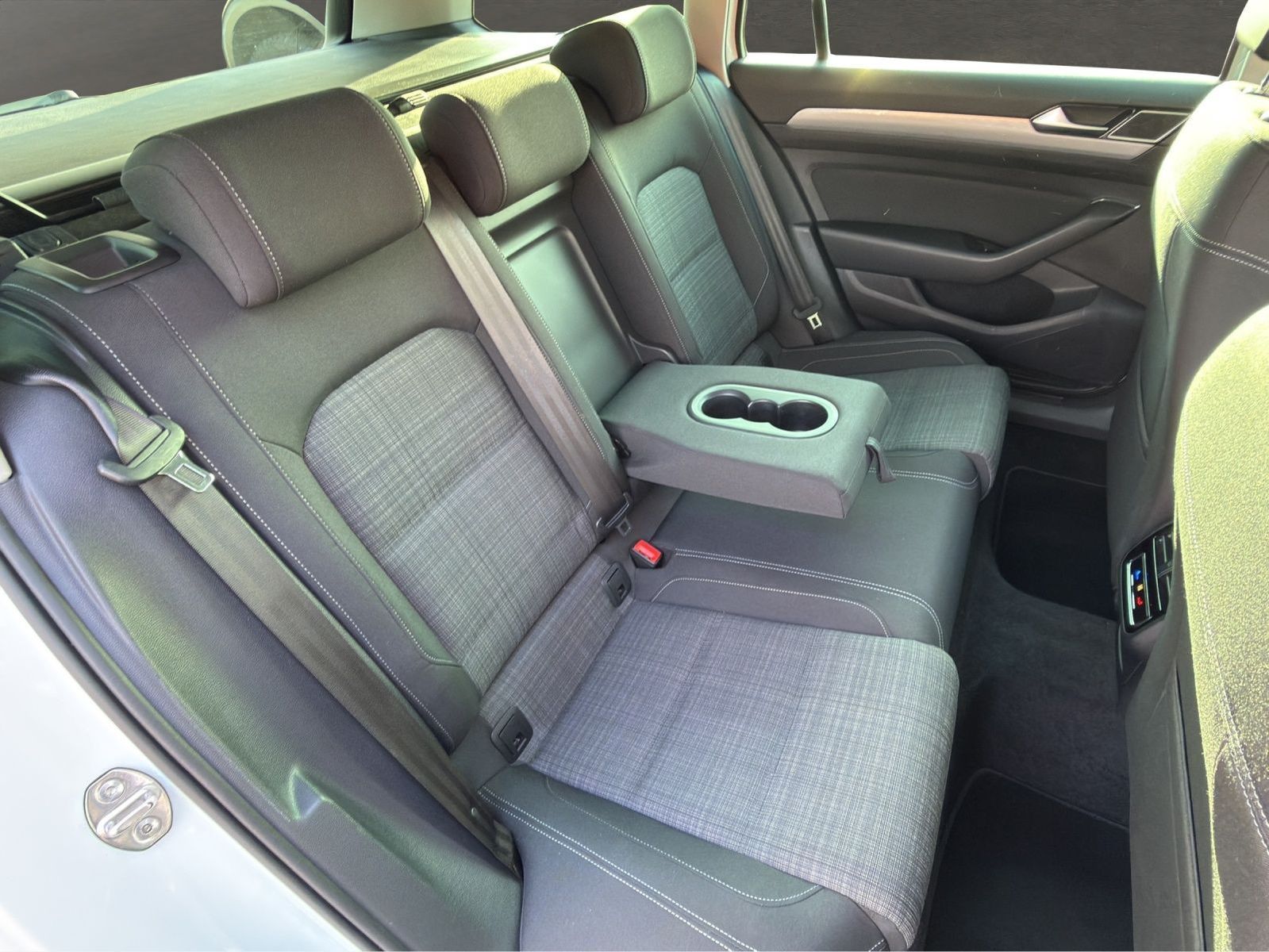 Volkswagen Passat Variant - Bild 15