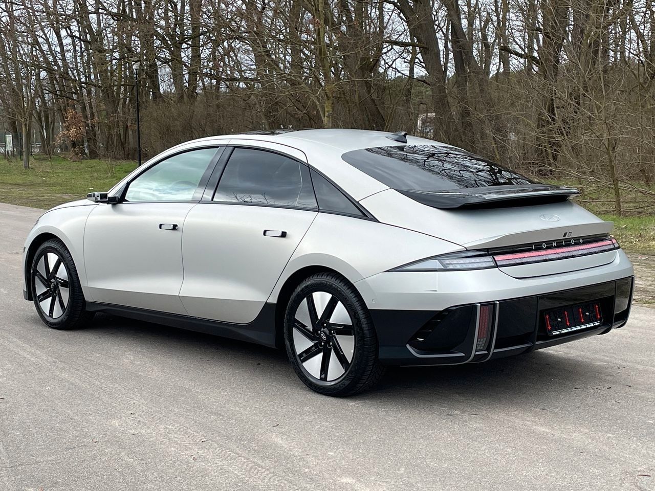 Fahrzeugabbildung Hyundai IONIQ 6 168kW Dynamiq*ACC*GSD*MatrixLED*MIETKAUF